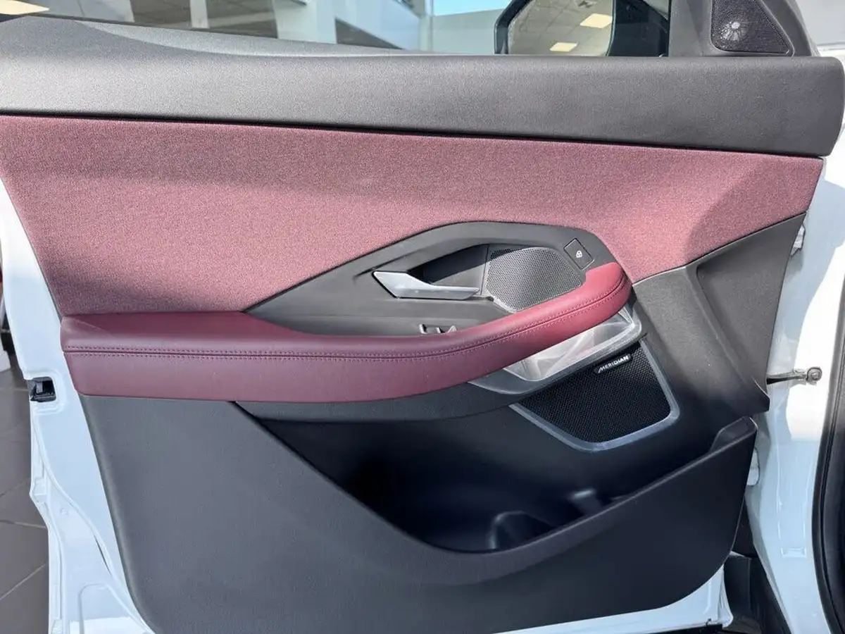 2021-jaguar-e-pace-20-p200-r-dynamic-hse-big-28