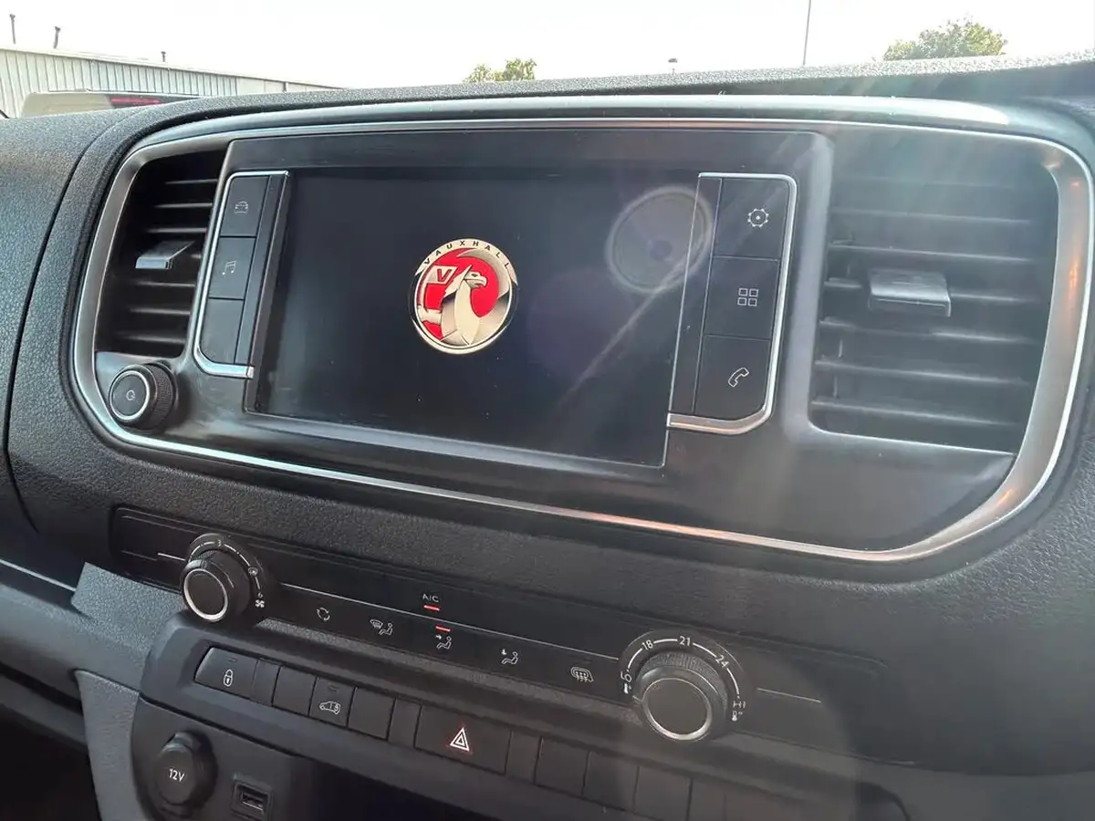 2022-vauxhall-vivaro-15td-2700-l1h1-sportive-120pseu6d-big-15
