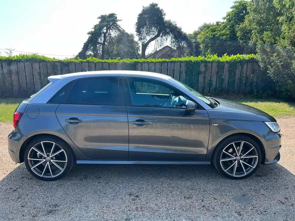 2018-audi-a1-14-tfsi-black-edition-nav-125ps-sportback-5d-s-tronic-big-12