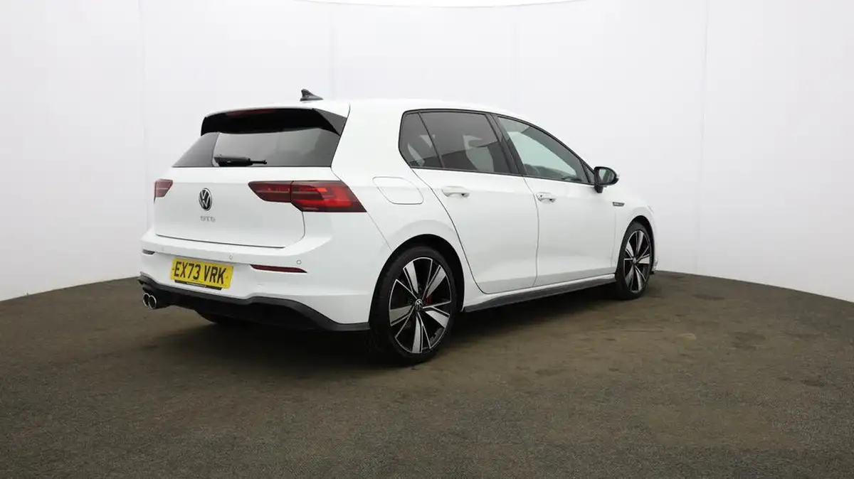 2023-volkswagen-golf-20tdi-gtd-big-51