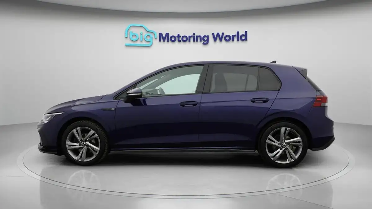 2021-volkswagen-golf-15-tsi-r-line-130ps-hatchback-big-4