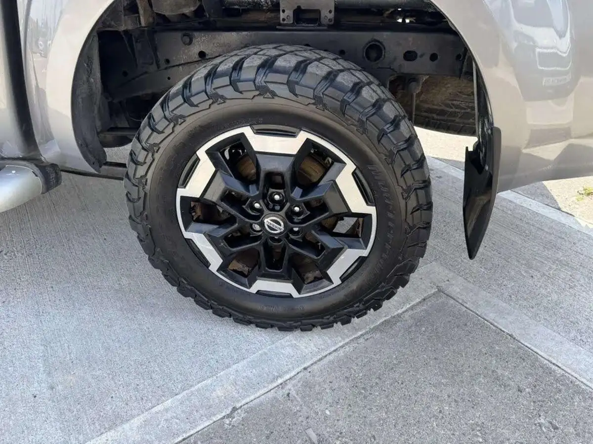 2020-nissan-navara-23dci-tt-tekna-8-navileather-big-19