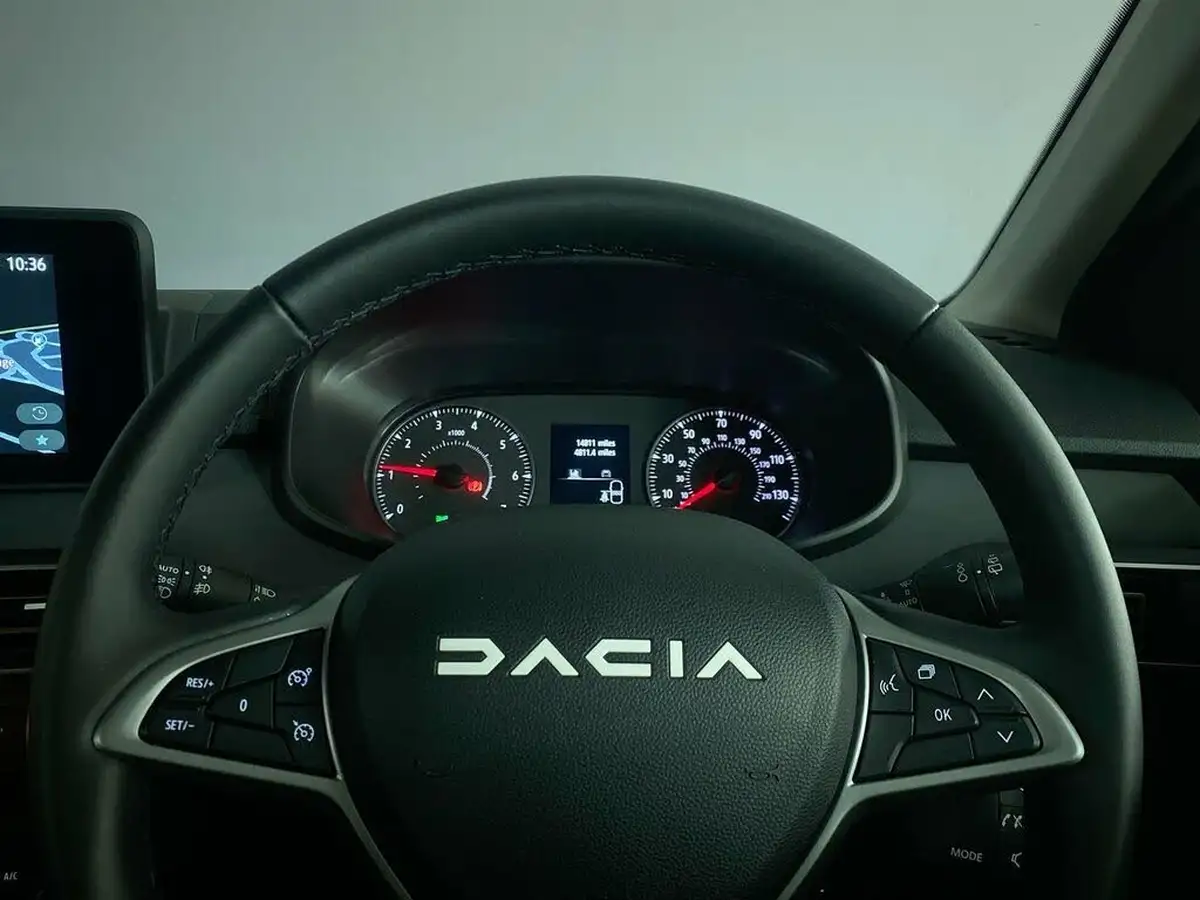 2023-dacia-sandero-stepway-big-21