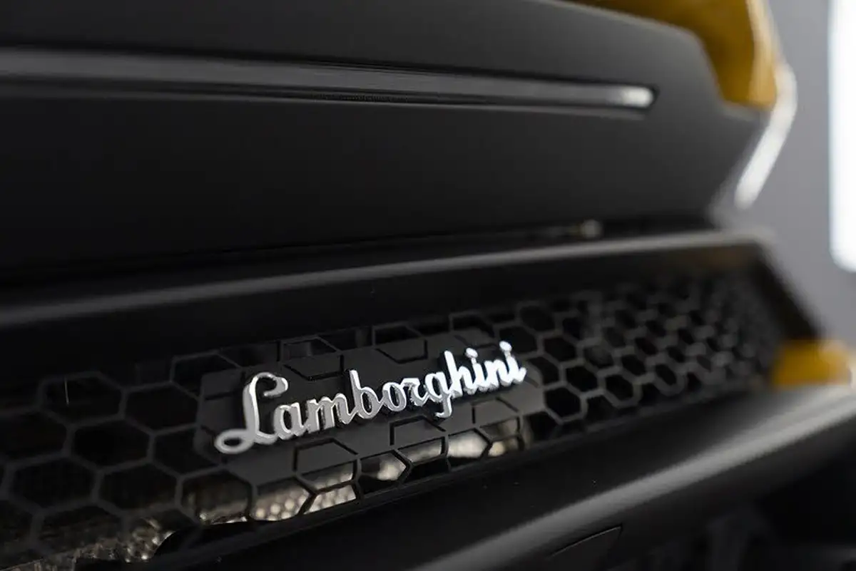 2024-lamborghini-huracan-big-45