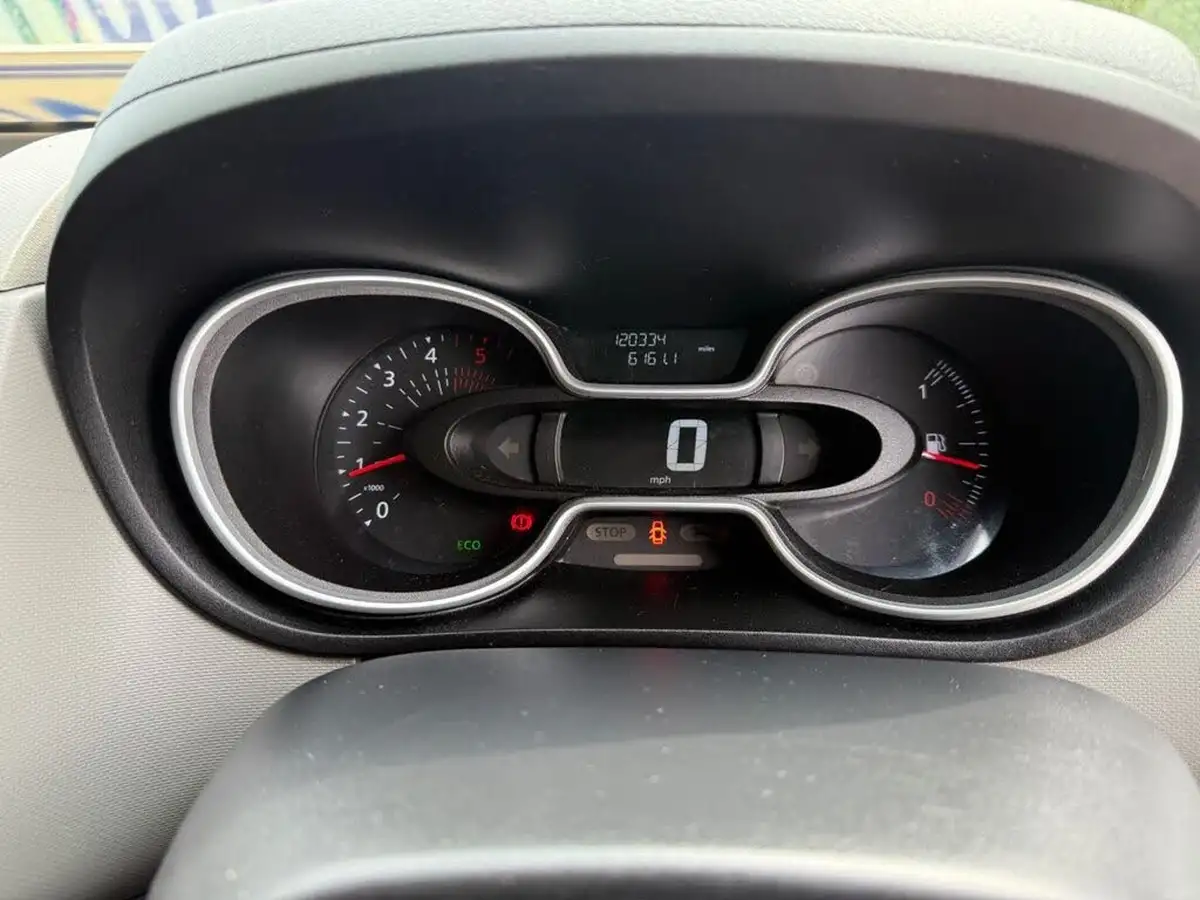 2018-renault-trafic-16dci-ll29-145-sport-nav-energy-145-e6-crew-van-big-23