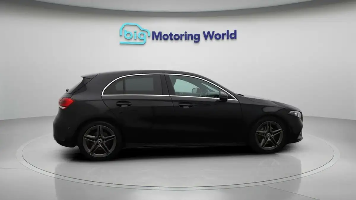 2020-mercedes-benz-a-class-13-a200-amg-line-executive-hatchback-5d-7g-dct-big-8