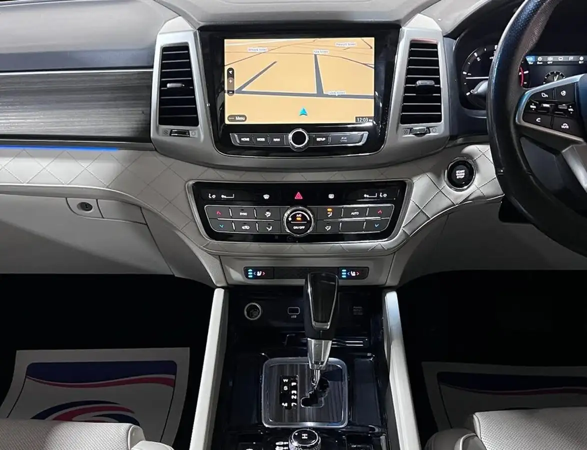 2018-kgm-ssangyong-rexton-22td-ultimate-big-29