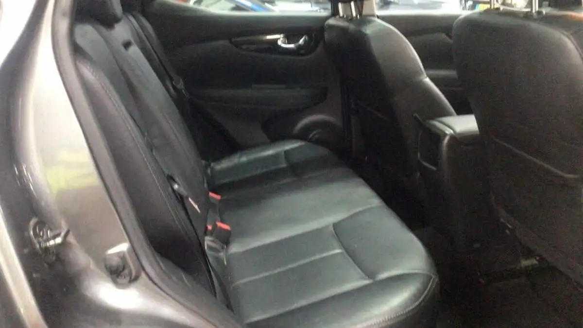 2015-nissan-qashqai-15dci-tekna-big-9