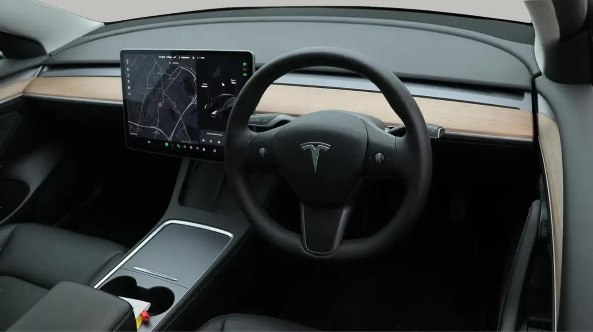2021-tesla-model-3-e-standard-plus-big-9