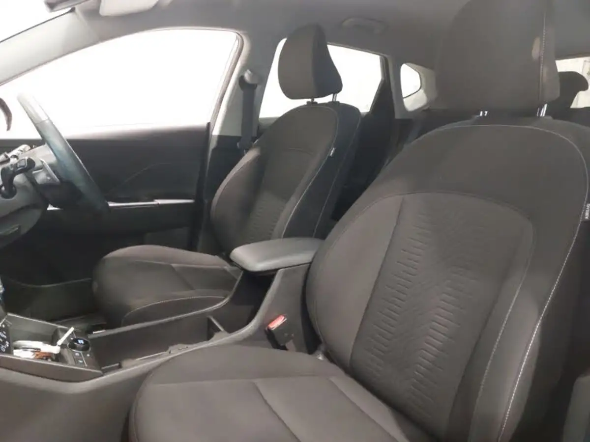 2024-hyundai-kona-e-advance-218ps-65kwh-big-4