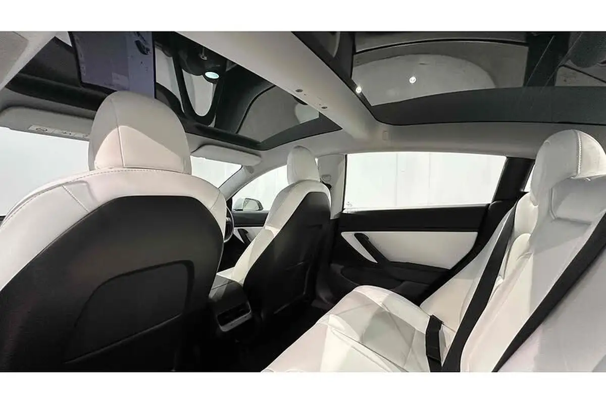 2020-tesla-model-3-e-long-range-big-26