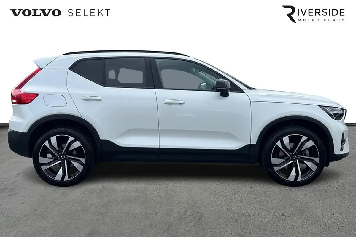 2024-volvo-xc40-20-b3-ultimate-big-3