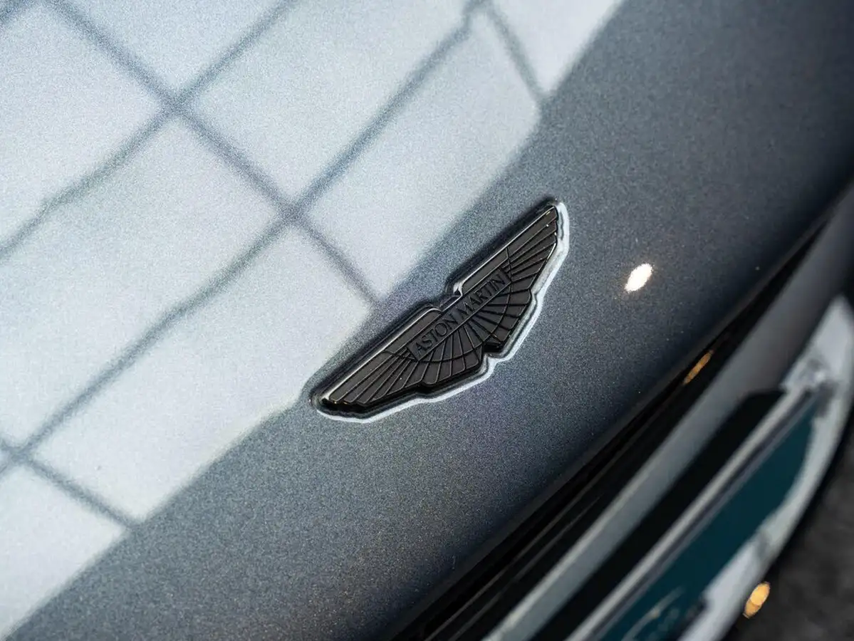 2022-aston-martin-db11-40-v8-volante-528bhp-ss-big-26