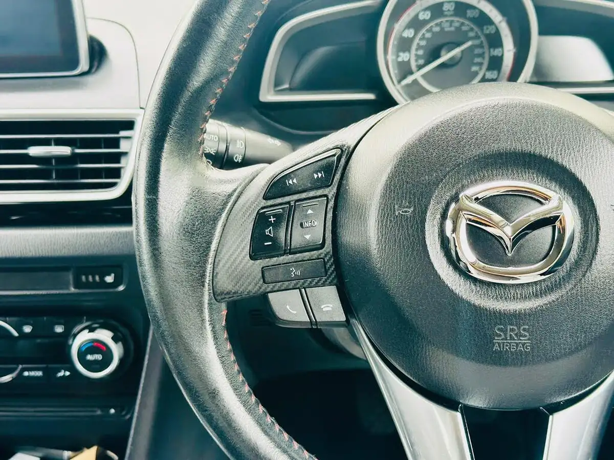 2015-mazda-mazda3-20-se-l-nav-hatchback-5d-big-46