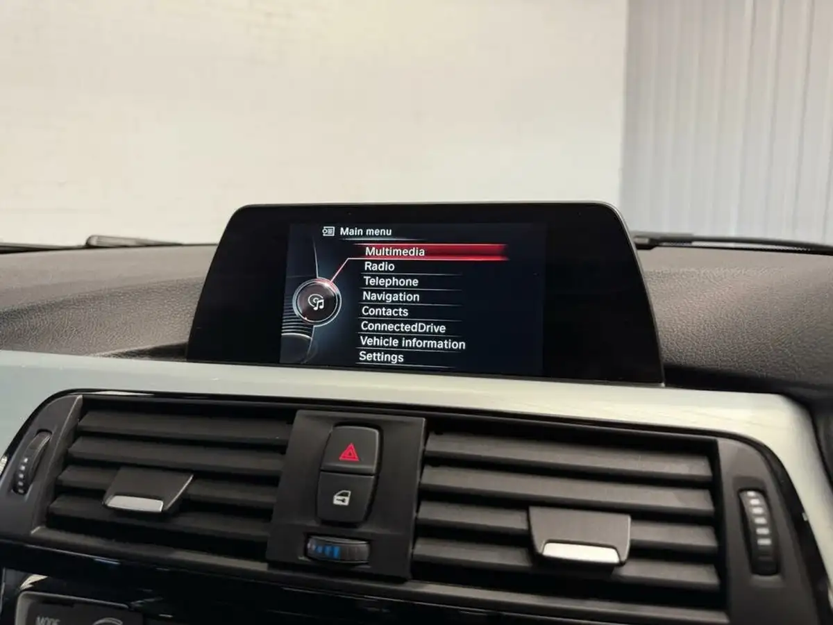 2017-bmw-3-series-30td-335d-xdrive-m-sport-saloon-4d-big-26