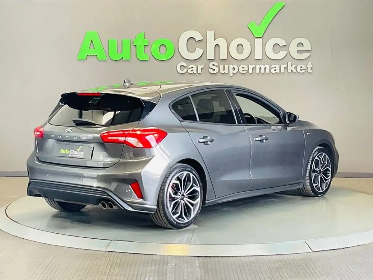 2019-ford-focus-15t-st-line-x-182ps-hatchback-big-16
