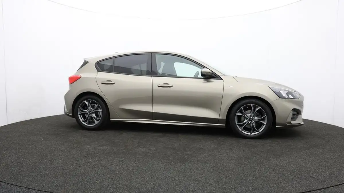 2019-ford-focus-15-st-line-ss-hatchback-big-42