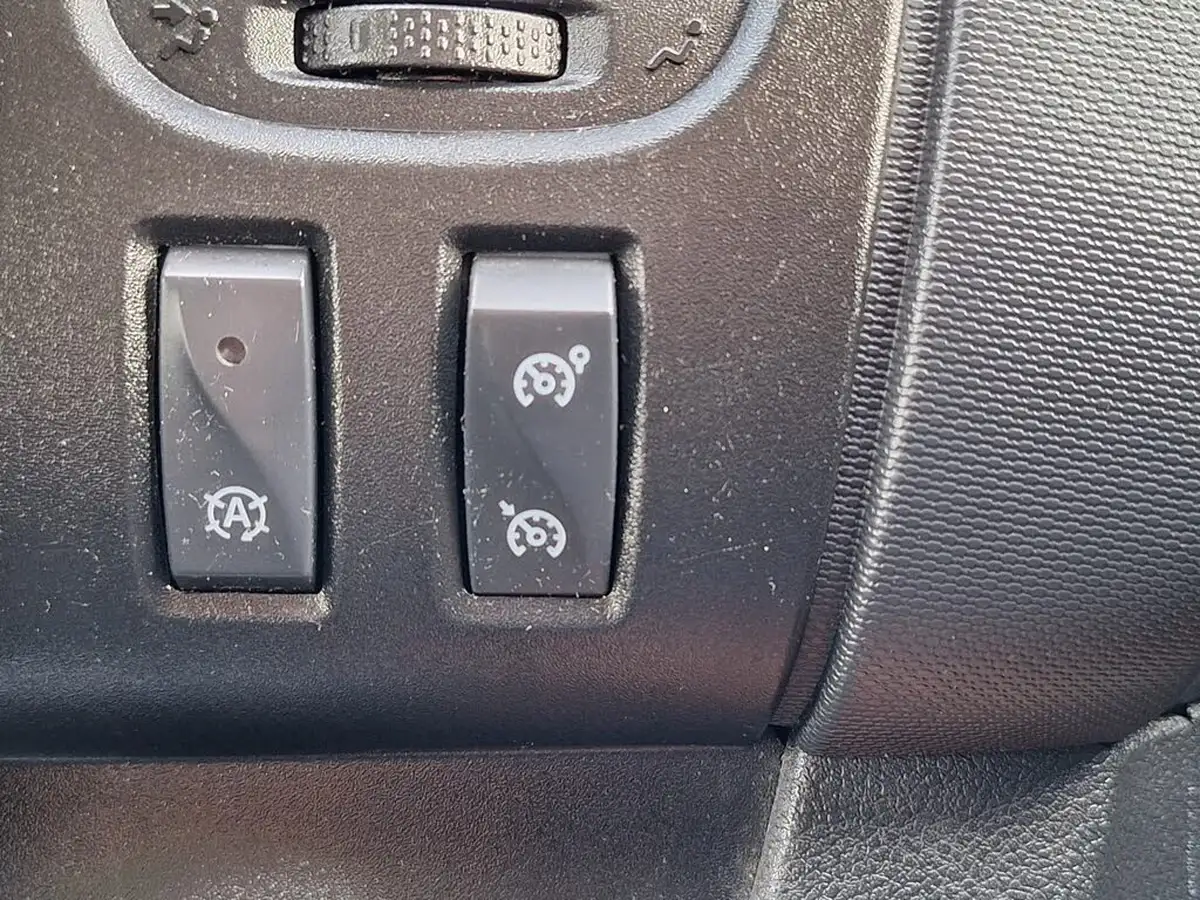 2019-vauxhall-vivaro-16cdti-sportive-2900-l2h1-145pseu6-biturbo-ss-panel-big-28
