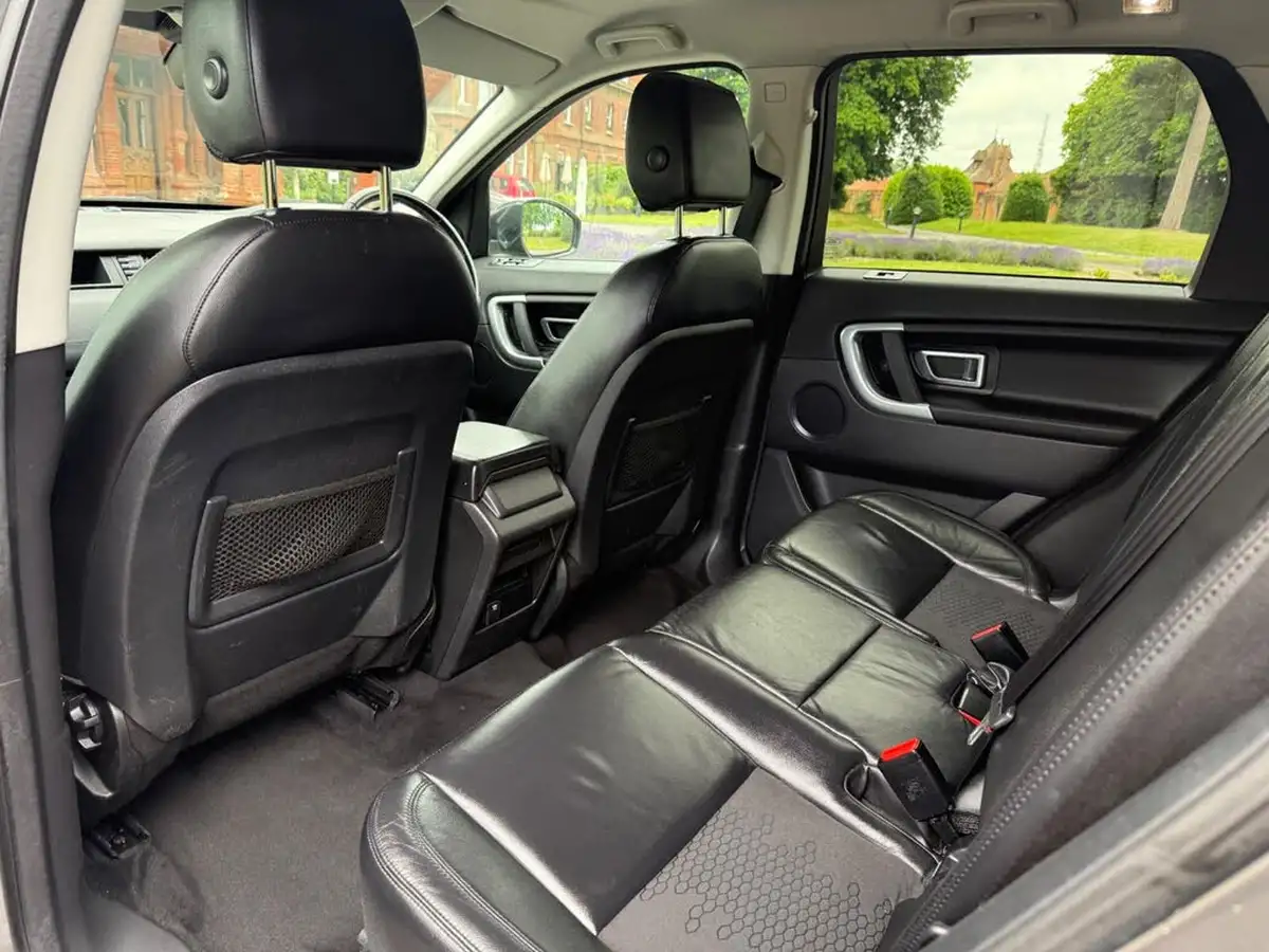 2017-land-rover-discovery-sport-20td4-se-tech-182ps-suv-big-30
