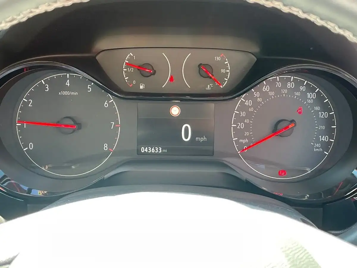 2020-vauxhall-corsa-12i-se-big-13