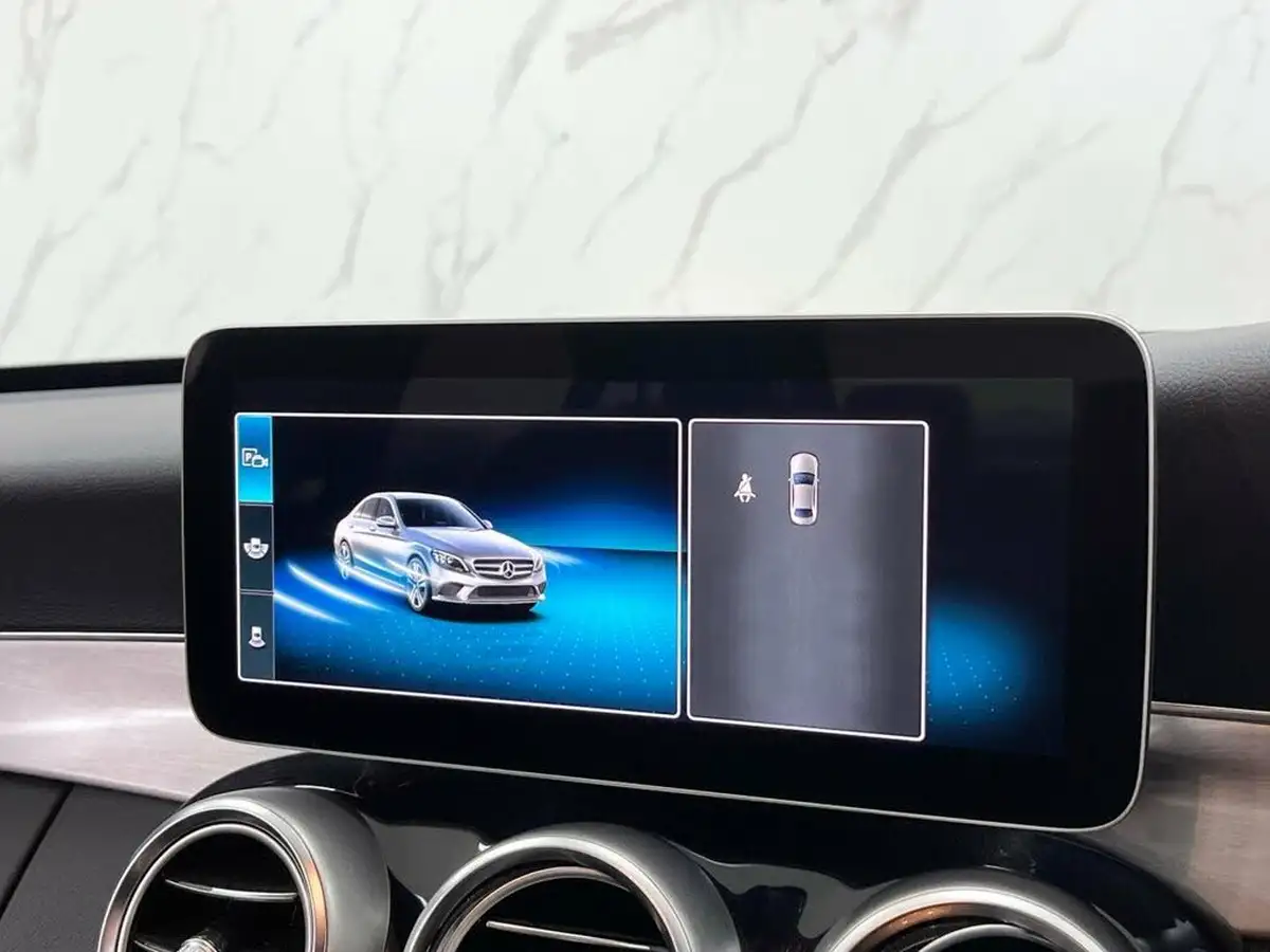2019-mercedes-benz-c-class-20-c300-amg-line-ss-saloon-4d-big-17
