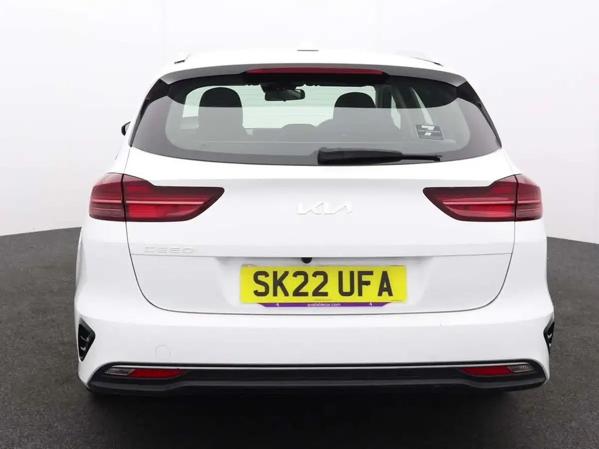 2022-kia-ceed-10-t-gdi-2-sportswagon-big-3