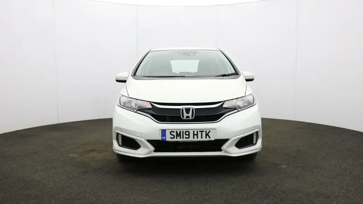 2019-honda-jazz-13-i-vtec-se-big-1