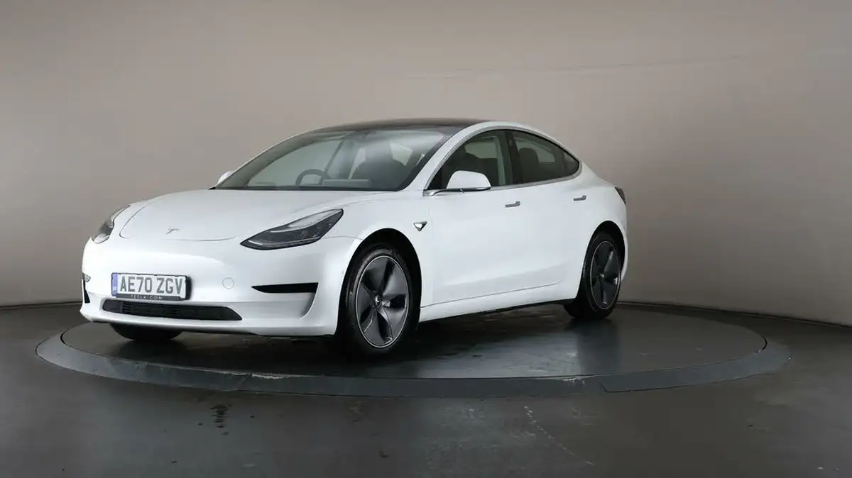 2020-tesla-model-3-e-standard-plus-big-40