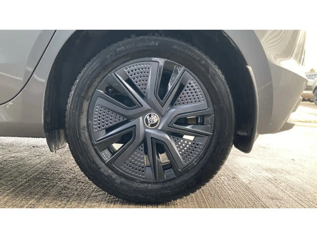 2023-skoda-fabia-10-tsi-colour-edition-95ps-big-4