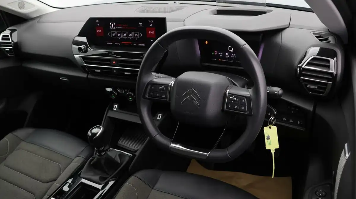 2021-citroen-c4-12-puretech-sense-plus-big-8