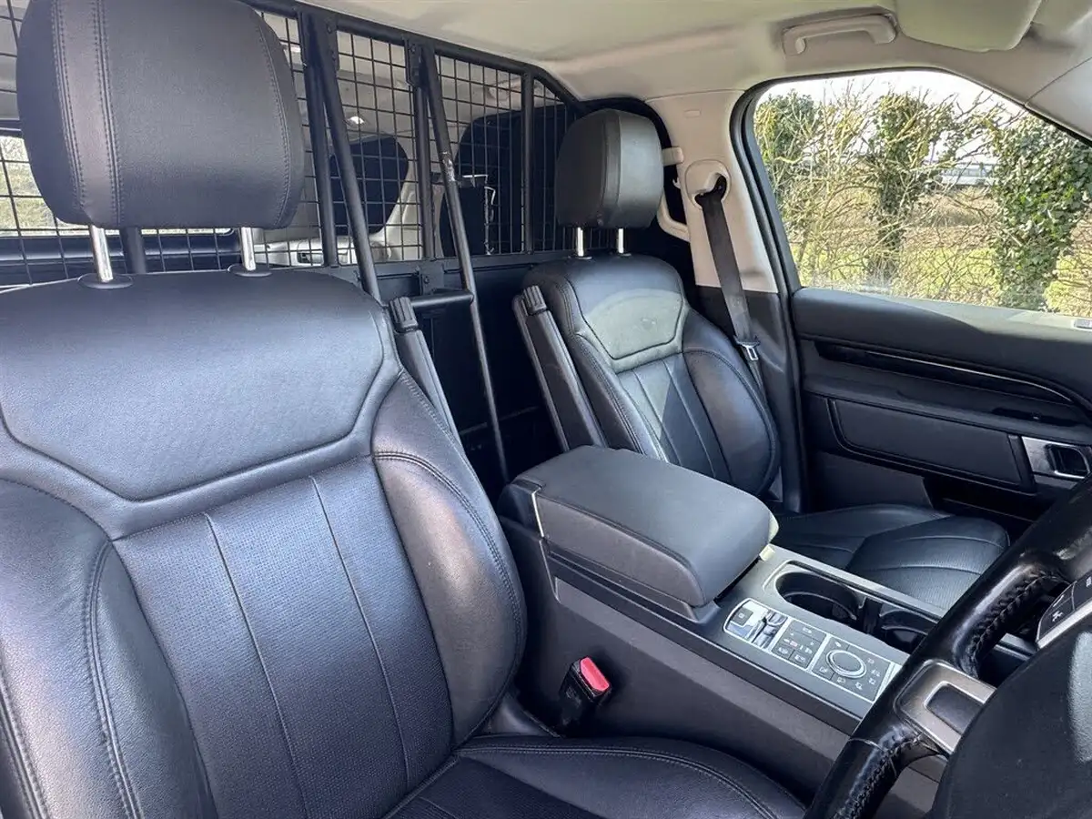 2018-land-rover-discovery-30td6-se-258pse6-4wd-panel-van-auto-big-7