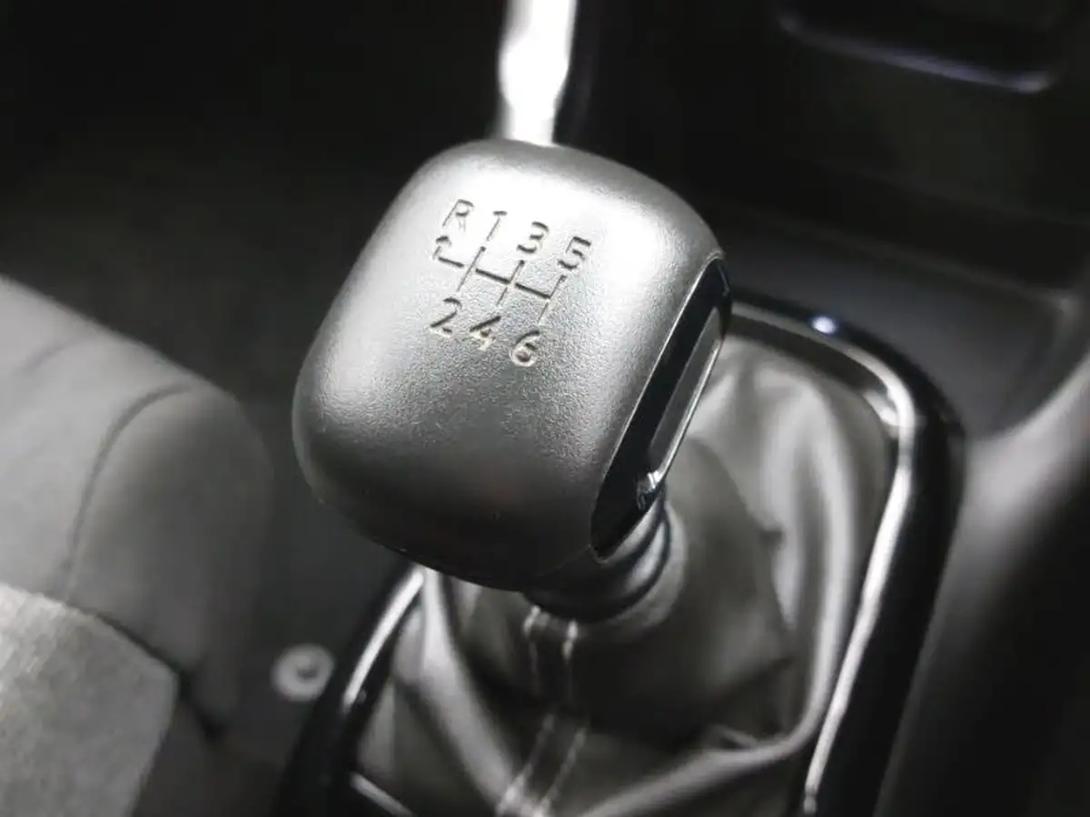 2022-citroen-c3-aircross-12-puretech-c-series-big-13