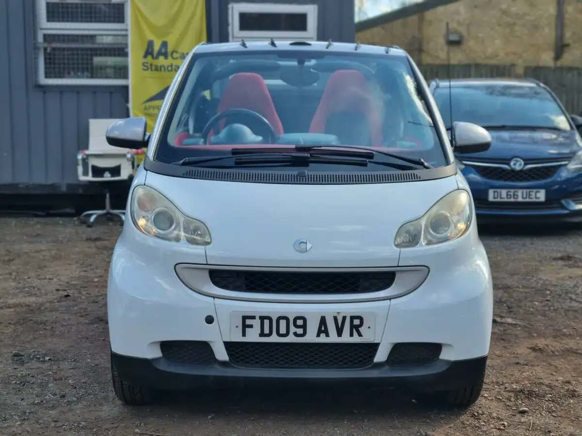 2009-smart-fortwo-10-passion-71bhp-cabriolet-big-9