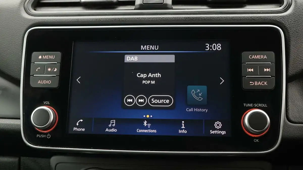 2022-nissan-leaf-e-acenta-39kwh-big-11