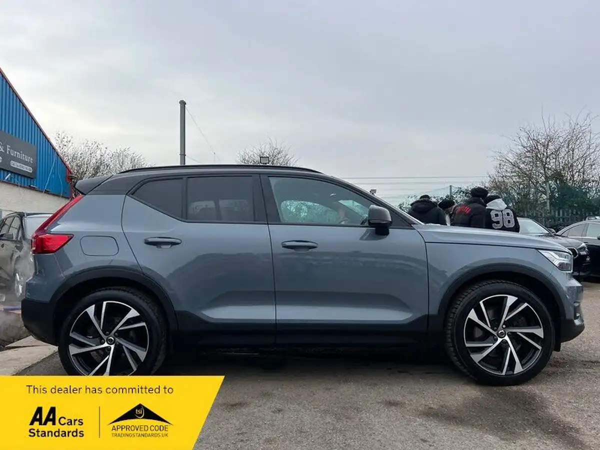 2020-volvo-xc40-15-t5-r-design-pro-twin-engine-big-4