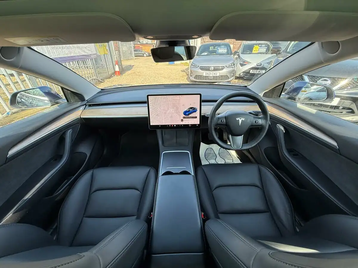 2022-tesla-model-3-e-long-range-big-1