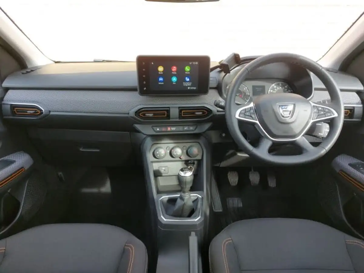 2022-dacia-sandero-stepway-10-tce-comfort-90bhp-big-2