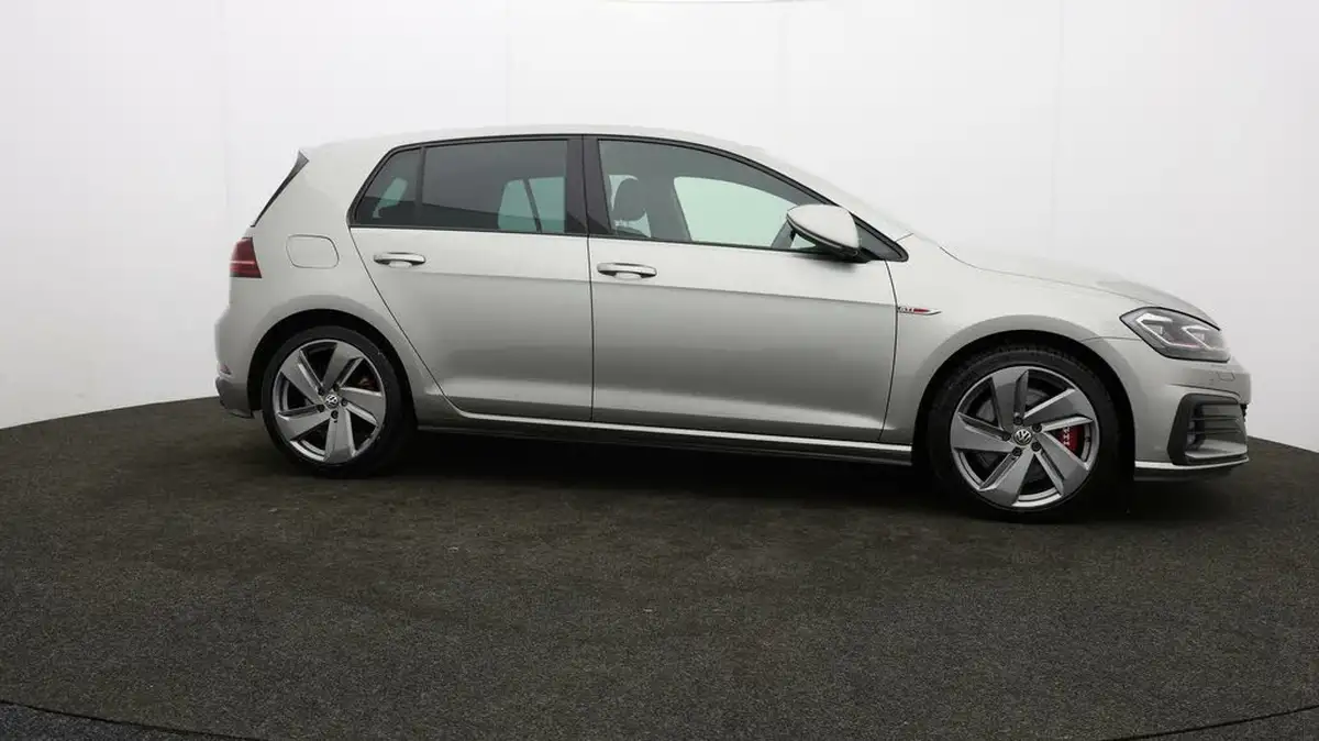2019-volkswagen-golf-20-tsi-gti-performance-5d-big-34