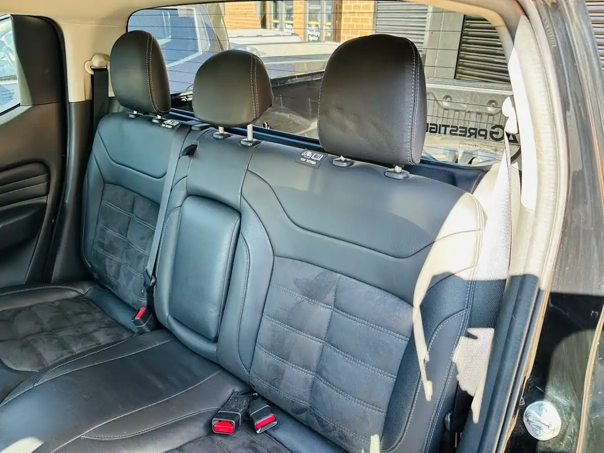 2020-mitsubishi-l200-22di-d-barbarian-x-big-66
