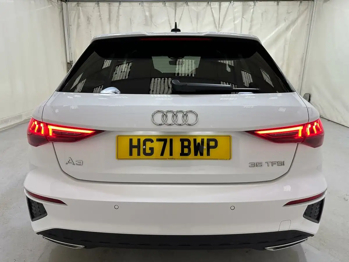 2022-audi-a3-15-35-tfsi-s-line-sportback-5d-big-5