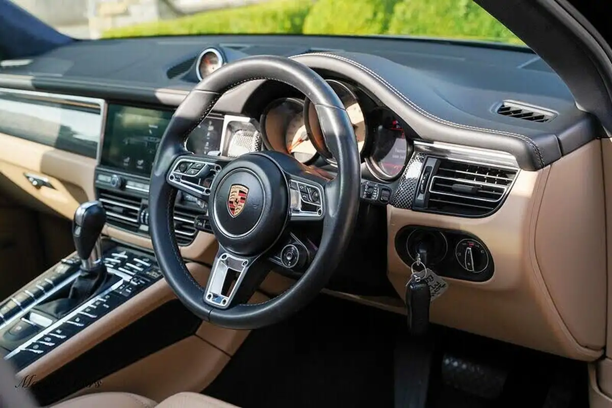 2019-porsche-macan-29-v6-turbo-big-26