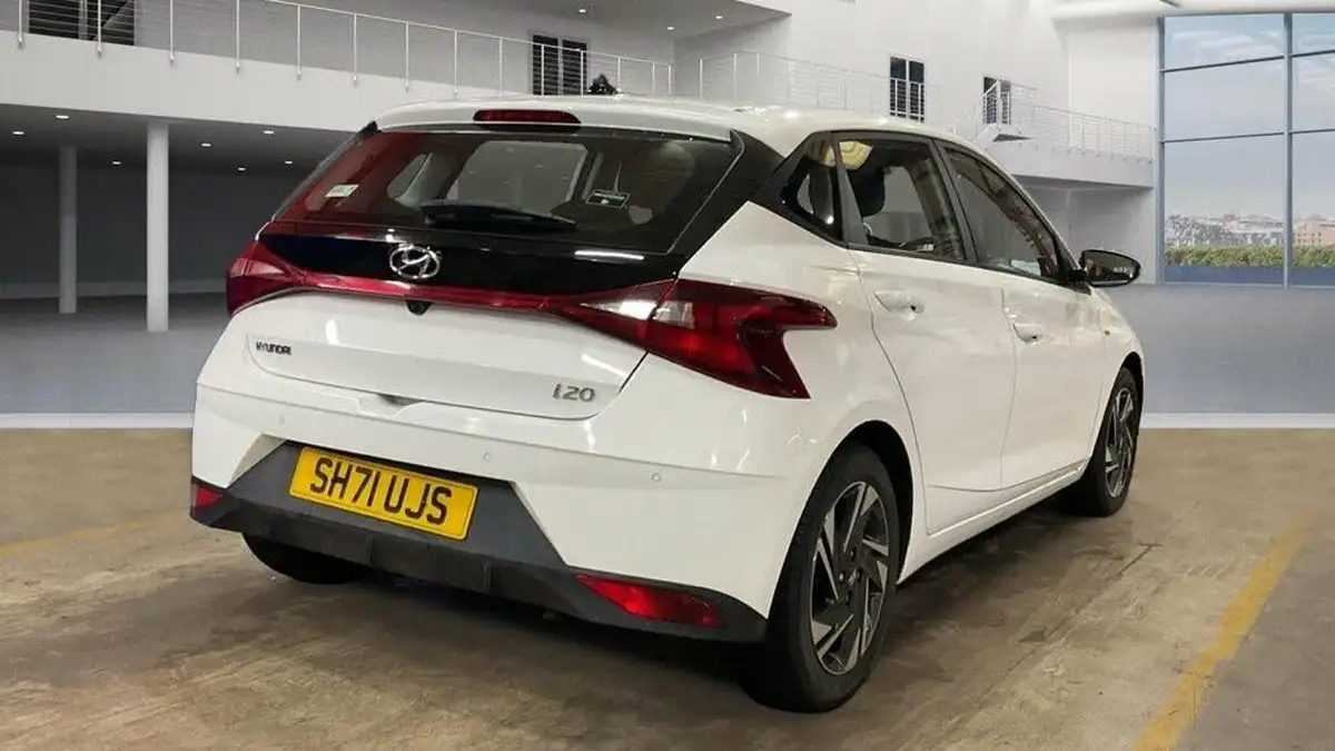 2021-hyundai-i20-10-t-gdi-se-connect-eclutch-imt-big-3