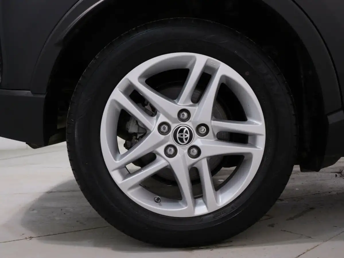 2020-toyota-c-hr-18-vvt-i-icon-parking-pack-big-11
