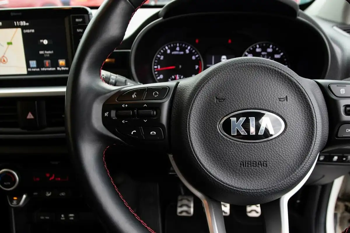 2017-kia-picanto-125-gt-line-s-big-20