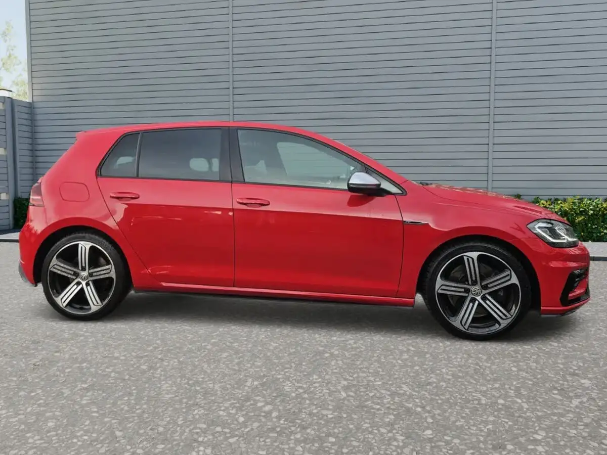 2017-volkswagen-golf-20-tsi-r-310ps-4motion-ss-hatchback-5d-dsg-big-3