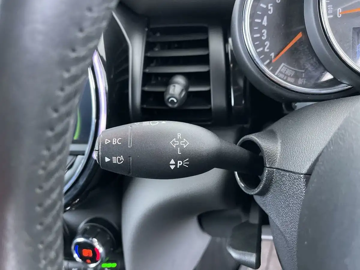 2016-mini-cooper-20-cooper-s-chili-ss-hatchback-3d-big-43
