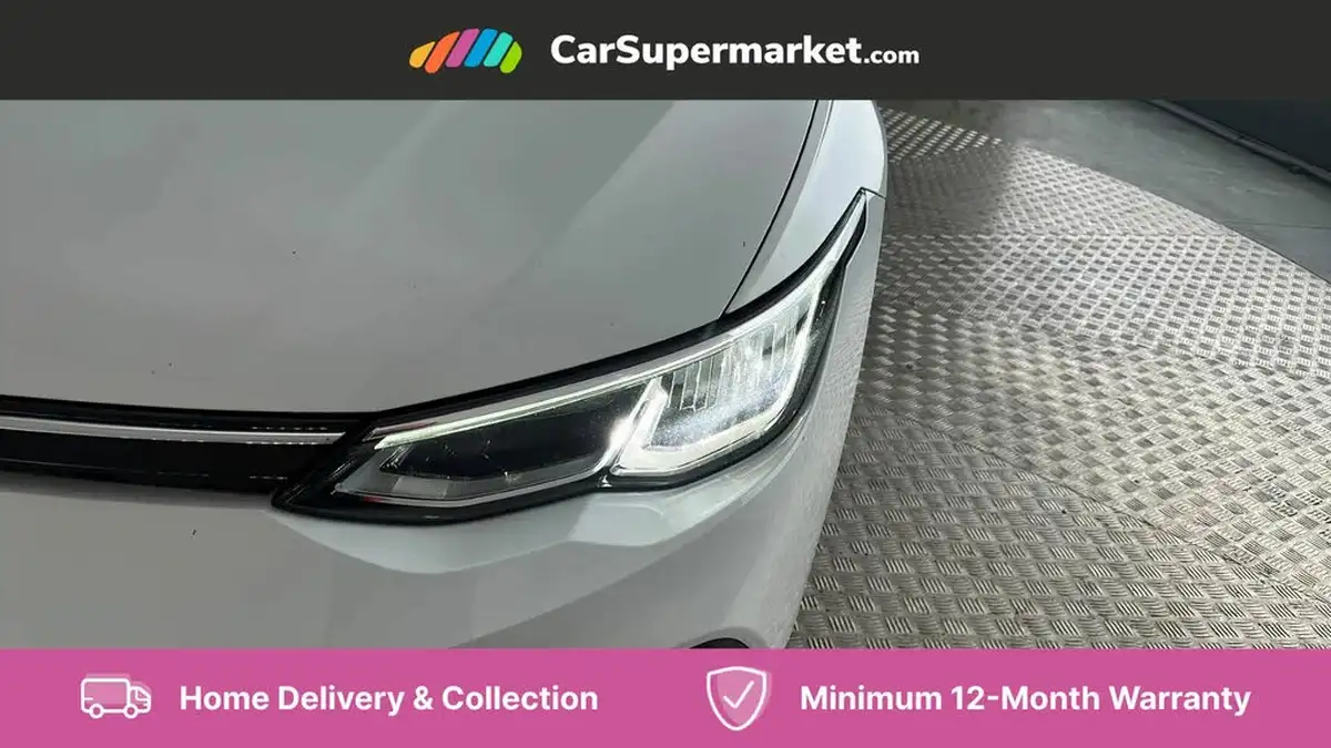 2022-volkswagen-golf-15-tsi-life-150ps-hatchback-big-19