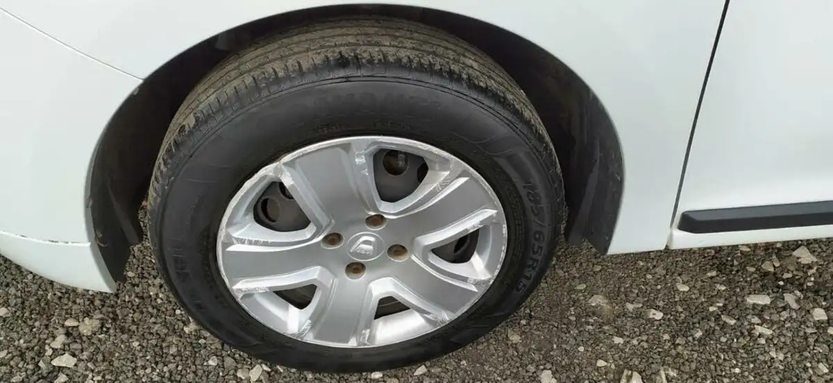 2018-dacia-logan-mcv-09-tce-comfort-big-16