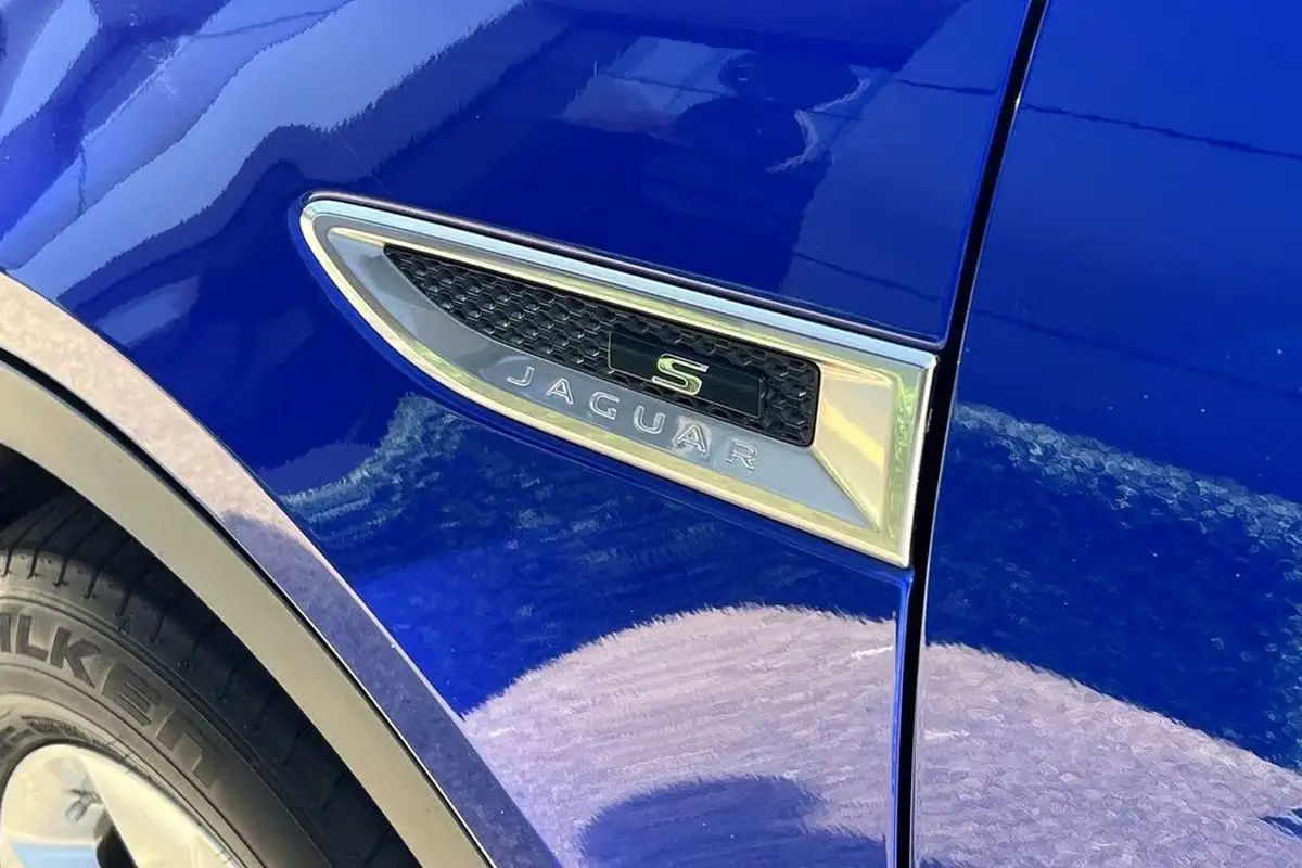2018-jaguar-e-pace-20-i4d-r-dynamic-s-180ps-awd-auto-big-54