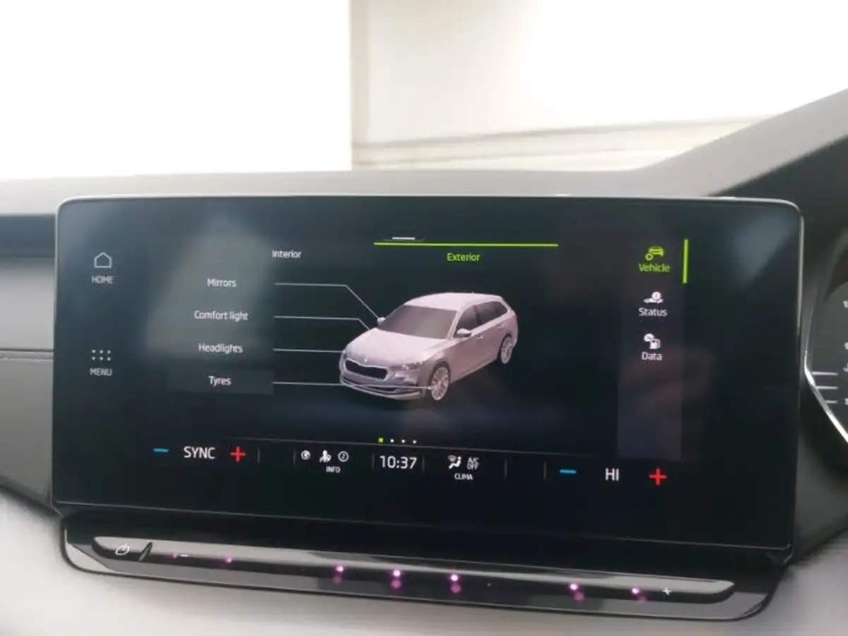 2022-skoda-octavia-10-tsi-e-tec-se-technology-estate-big-14